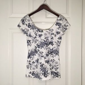 NWT Garage Grey Floral T-Shirt